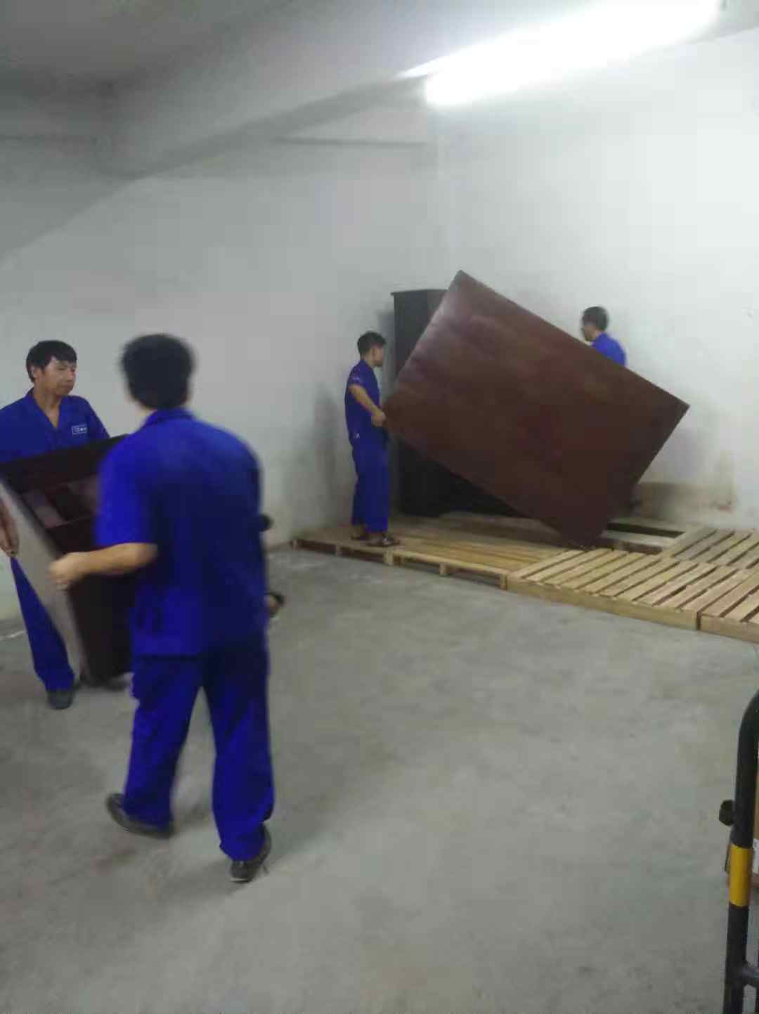  搬家怎么说?你还需要靠朋友吗？